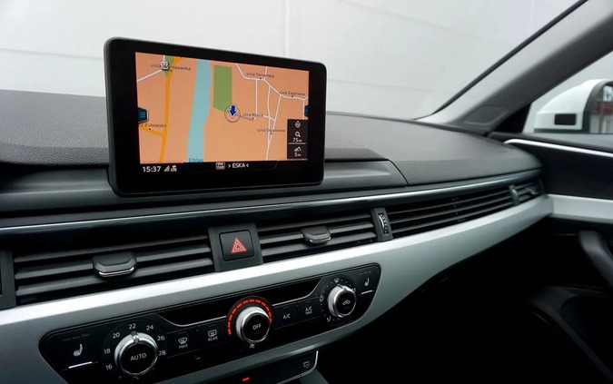 Audi A4 cena 71900 przebieg: 199777, rok produkcji 2017 z Wisła małe 742